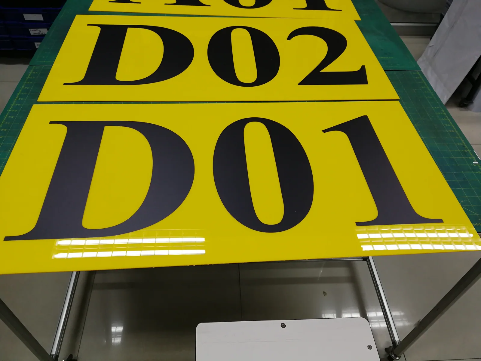 ป้ายรหัสตำแหน่งคลังสินค้า (Rack Location Label) — อลูมิเนียม · พิมพ์ UV